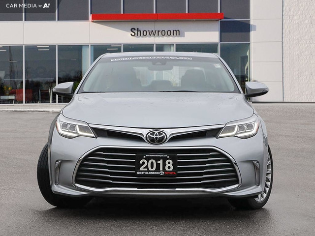 2018 Toyota Avalon Limited RARE FIND - NAVIGATION - HEATED SE... in Cars & Trucks in London - Image 2