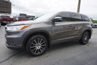 SAFETY INCLUDED 8 PASSENGERS 8 PASSENGER GREAT CONDITIONS Very Clean AWD Toyota Highlander LE V6 3.5... (image 2)
