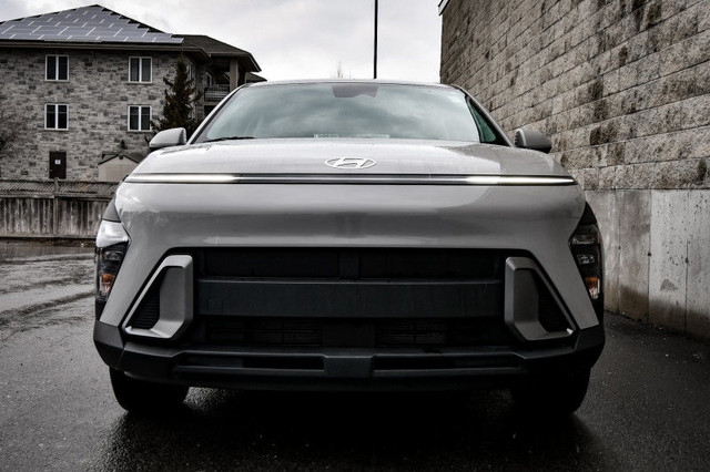 2024 Hyundai Kona ESSENTIAL • LOW MILEAGE • HEATED SEATS in Cars & Trucks in Ottawa - Image 4