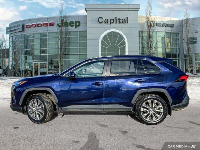2022 Toyota RAV4 XLE | Accident Free Carfax | in Cars & Trucks in Edmonton - Image 2