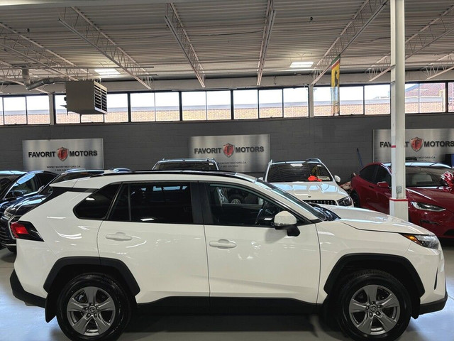 2022 Toyota RAV4 XLE AWD|ALLOYS|SUNROOF|BACKUPCAM|HEATEDSEATS|EC in Cars & Trucks in City of Toronto - Image 3