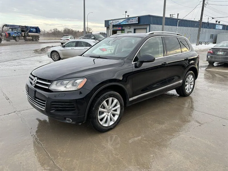 2014 Volkswagen Touareg V6 Sport