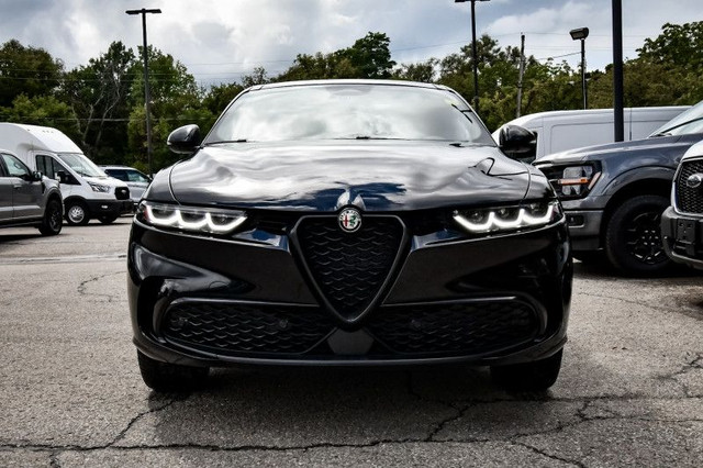 2024 Alfa Romeo Tonale Veloce EAWD • HYBRID • POWER LIFTGATE in Cars & Trucks in Kingston - Image 4