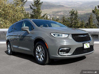 This 2022 Chrysler Pacifica Touring L boasts a powerful 3.6L Pentastar VVT V6 engine paired with a s... (image 7)