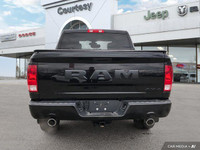 Recent Arrival! 8.4 Touchscreen, Block heater, Class IV Hitch Receiver, Fully automatic headlights,... (image 4)