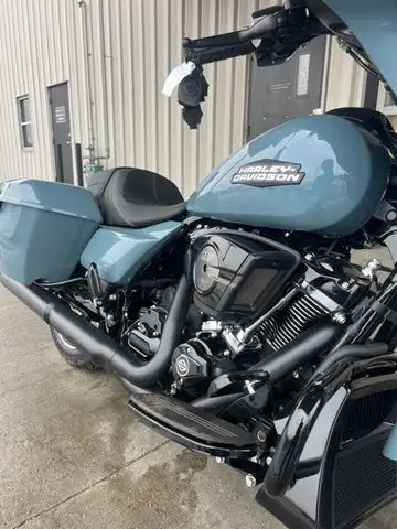 2024 Harley-Davidson FLHX - Street Glide in Sport Touring in Winnipeg - Image 8