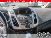 Le Ford Transit Connect XLT 2018 est un fourgon compact parfait pour les travailleurs urbains. Prati... (image 7)