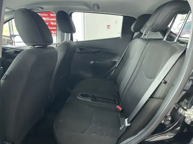 2021 Chevrolet Spark 1LT (Backup Cam,Carplay) Clean Carfax in Cars & Trucks in Calgary - Image 29