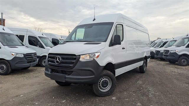 2021 Mercedes-Benz Sprinter 170 W/B 4X4 in Cars & Trucks in Mississauga / Peel Region