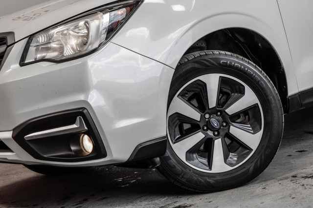 Subaru Forester Manuelle 4x4 Touring - Garantie 1 AN 2017 in Cars & Trucks in Laval / North Shore - Image 2
