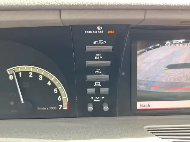 2009 Mercedes-Benz S-Class 5.5L V8 in Cars & Trucks in Calgary - Image 24