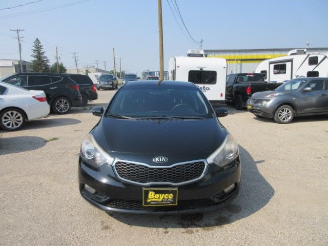 2014 Kia Forte XL Cloth Interior Heated Seats Fog Lights FWD in Cars & Trucks in Winnipeg - Image 2