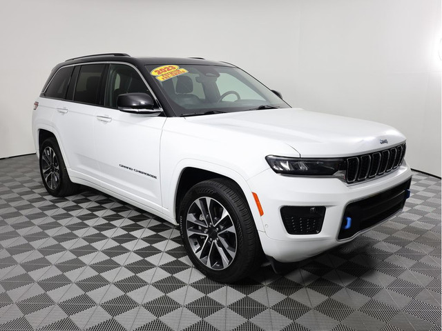 2023 Jeep Grand Cherokee 4xe OVERLAND in Cars & Trucks in Calgary - Image 3