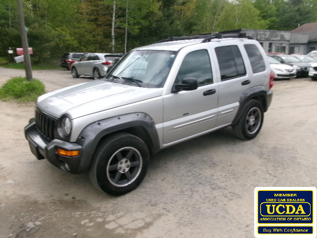 2003 Jeep Liberty Sport in Cars & Trucks in Muskoka