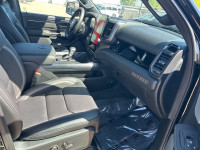 Sunroof, Leather Seats! Work, play and adventure are what the 2025 Ram 1500 was designed to do. The... (image 7)