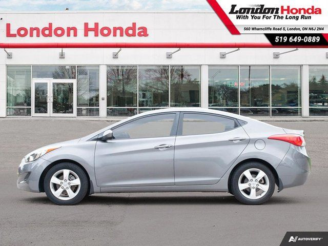2011 Hyundai Elantra GL| Clean Carfax | Full Service History in Cars & Trucks in London - Image 3