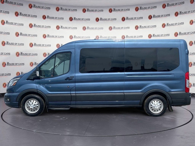 2023 Ford Transit Passenger Wagon T-350 148 Med Roof XLT AWD in Cars & Trucks in Calgary - Image 2