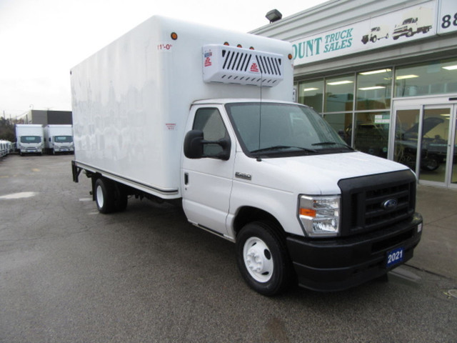  2021 Ford E-450 GAS 16 FT REFRIGERATED CUBE WITH POWER LIFT GAT in Heavy Equipment in Markham / York Region
