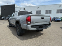 Built tough and ready for adventure, the 2021 Toyota Tacoma is a midsize pickup that blends rugged c... (image 6)