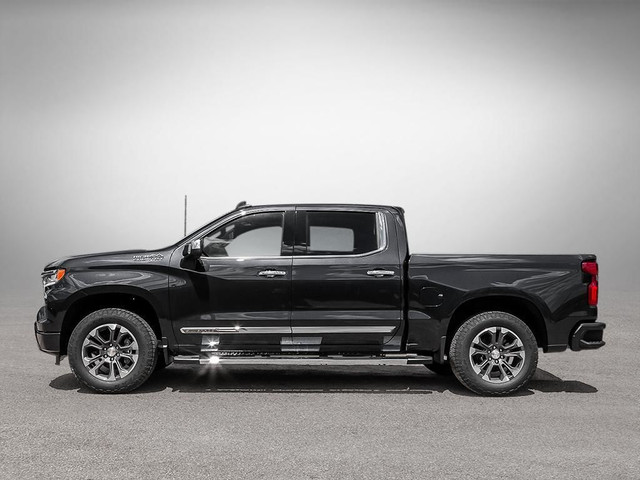 2025 Chevrolet Silverado 1500 High Country in Cars & Trucks in City of Montréal - Image 3