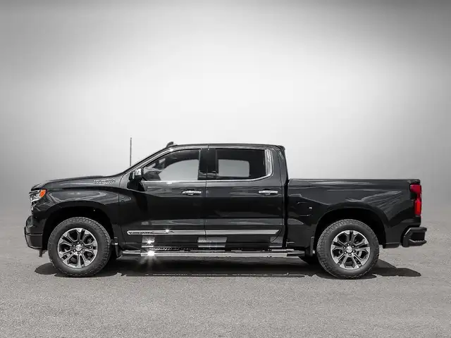 2025 Chevrolet Silverado 1500 High Country in Cars & Trucks in City of Montréal - Image 4