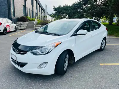 HYUNDAI ELANTRA 2013 GLS,,,EXCELLENT CONDITION 10/10,,,CLEAN TITLE,,,SUNROOF,,,HEATED SEATS,,, TRACT...