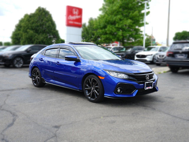 2018 Honda Civic Hatchback Sport | Clean CarFax in Cars & Trucks in Hamilton - Image 3