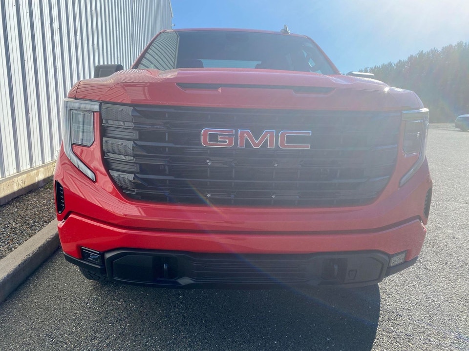 2022 GMC Sierra 1500 ELEVATION