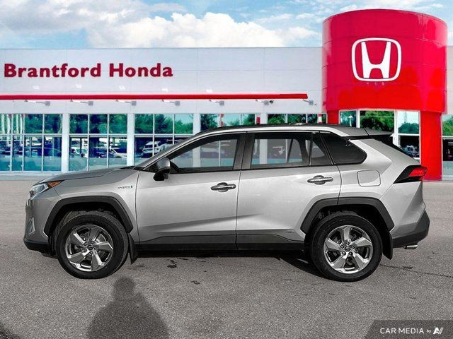 2020 Toyota RAV4 Hybrid Limited in Cars & Trucks in Brantford - Image 2