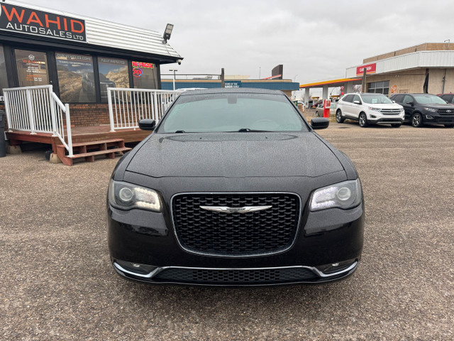 2019 Chrysler 300 300S in Cars & Trucks in Lethbridge - Image 3