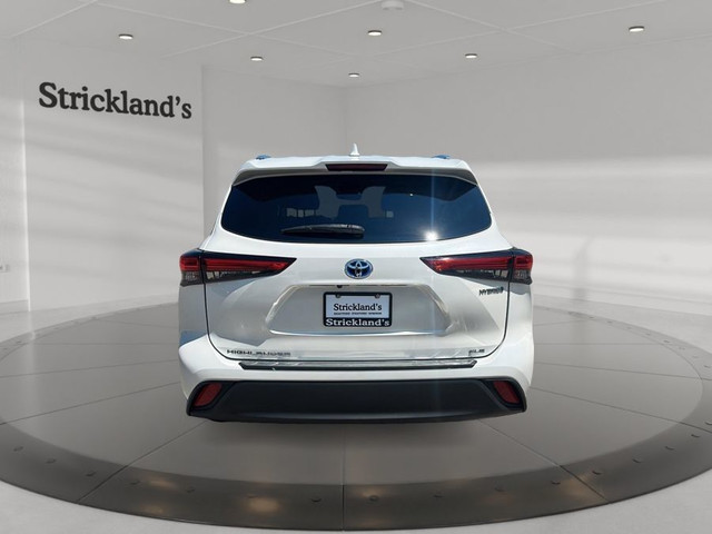 2021 TOYOTA HIGHLANDER HYBRID XLE AWD in Cars & Trucks in Stratford - Image 4