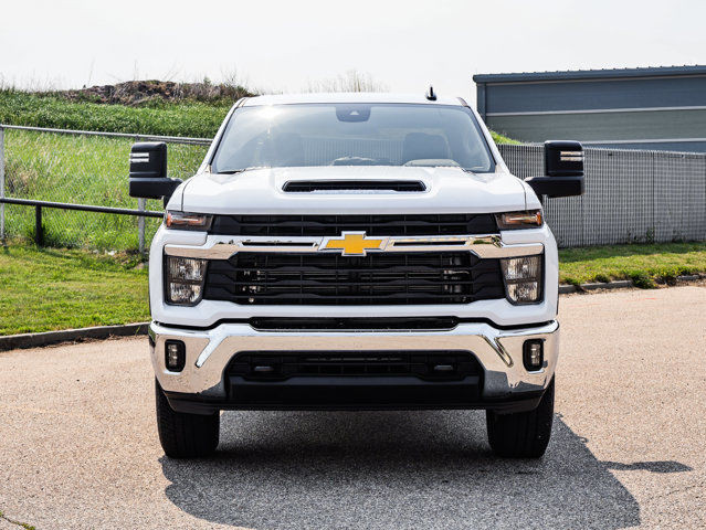 2025 Chevrolet Silverado 2500HD LT in Cars & Trucks in Strathcona County - Image 3