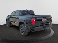 This 2025 GMC Canyon in Onyx Black is equipped with 4WD and Turbocharged Gas I4 2.7L/ engine. The GM... (image 2)