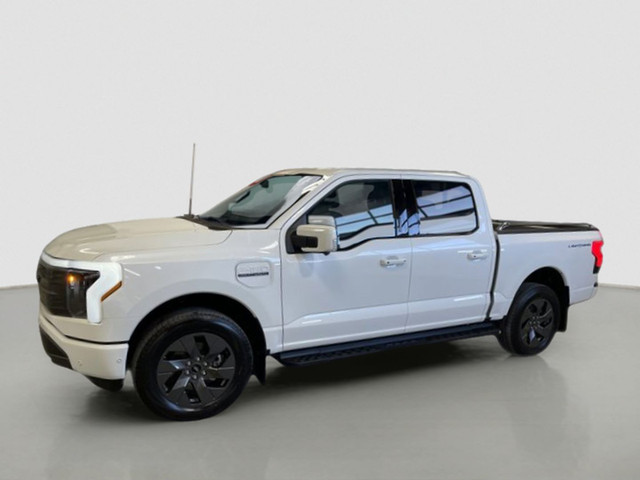 2023 Ford F-150 Lightning Pro 4WD SuperCrew 5.5' Box for sale in Cars & Trucks in Moose Jaw - Image 3