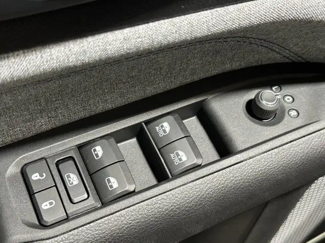 2024 Jeep Compass North | Sunroof | Apple CarPlay in Cars & Trucks in Edmonton - Image 14
