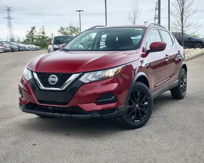 This Nissan Qashqai boasts a Regular Unleaded I-4 2.0 L/122 engine powering this Variable transmissi...