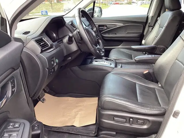 2021 Honda Pilot LEATHER, NAVIGATION, SUNROOF in Cars & Trucks in Oakville / Halton Region - Image 16