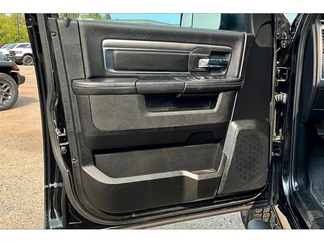 2022 Ram 1500 Classic Warlock Quad | All Terrain | Heated Bucket in Cars & Trucks in Mississauga / Peel Region - Image 19