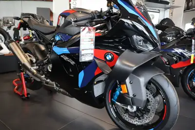 2025 BMW M 1000 RR Blackstorm metallic/M Motorsport Racing like no other For all those who make ever...