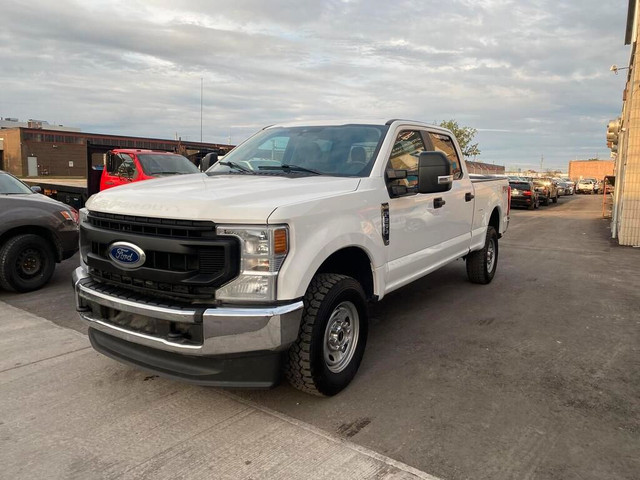 2020 Ford F-250 FX4 Crew Cab Short Box 4WD in Cars & Trucks in City of Toronto - Image 3