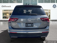 Only 40,570 Miles! This Volkswagen Tiguan boasts a Intercooled Turbo Regular Unleaded I-4 2.0 L/121... (image 3)