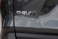 Nouvel Arrivage! La Toyota RAV4 XLE 2023 automatique est un VUS compact polyvalent, idéal pour les c... (image 7)