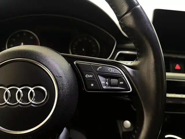 2017 Audi A4 Premium 2L Turbo Cuir Sunroof Carplay AWD in Cars & Trucks in Laval / North Shore - Image 27
