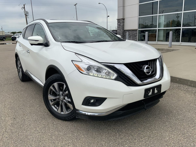 2017 Nissan Murano SL | Moonroof | Navigation | Command Start in Cars & Trucks in Regina