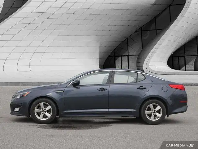 2014 Kia Optima LX in Cars & Trucks in London - Image 3