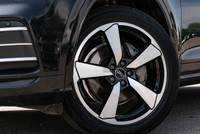 QUATTRO AWD - Premium LEATHER Interior - PANORAMIC Sunroof - NAVIGATION - Digital Infotainment - HEA... (image 6)