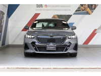 2025 BMW i5 xDrive40 AWD Single-Speed Automatic Electric Motor EXTERIOR - OXIDE GREY II METALLIC INT... (image 2)