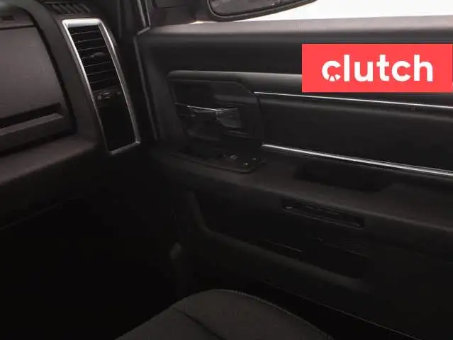 2022 Ram 1500 Classic Warlock Crew Cab 4x4 w/ Apple CarPlay & An in Cars & Trucks in City of Toronto - Image 37