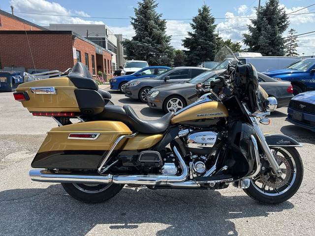  2017 Harley-Davidson Ultra Limited ~ ULTRA LIMITED ~ 107CU ~ NA in Touring in City of Toronto
