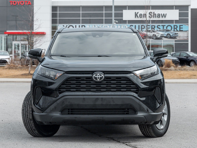 2019 Toyota RAV4 LE LOW KM / HEATED SEATS / BACK UP CAMERA in Cars & Trucks in City of Toronto - Image 2
